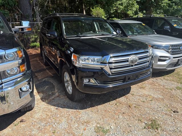 Used 2017 Toyota Land Cruiser AWD/4WD image 7