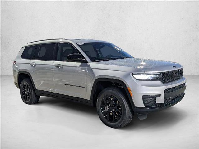 New 2025 Jeep Grand Cherokee L Altitude image 7