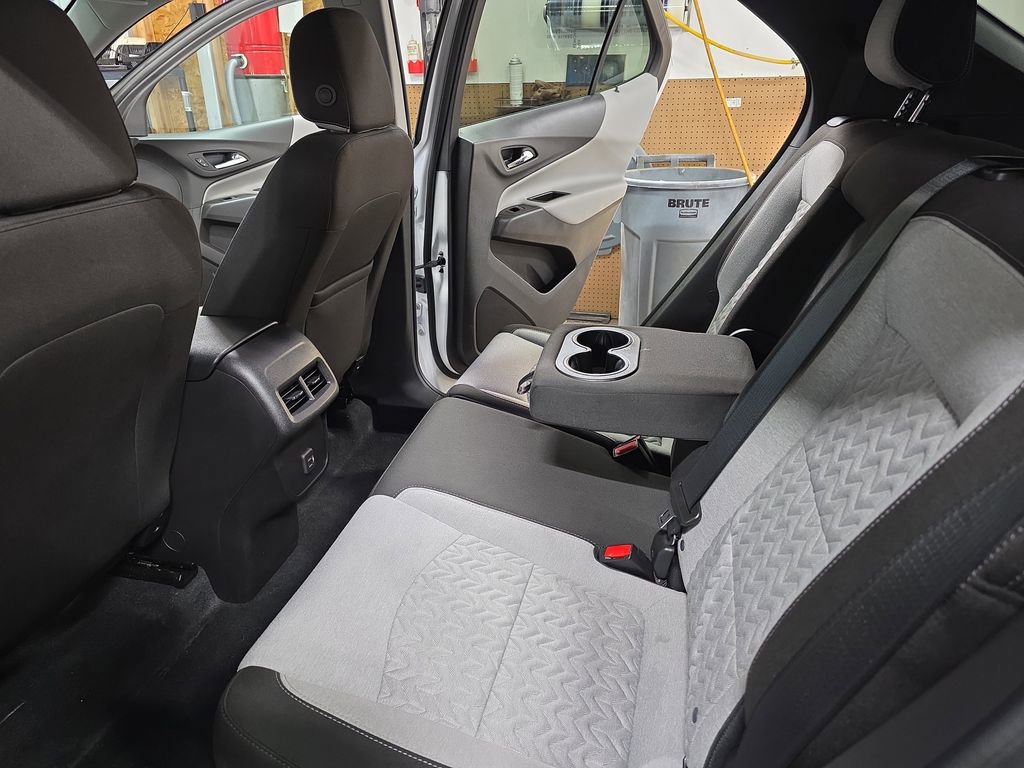 Used 2024 Chevrolet Equinox LT w/ LPO, Floor Liner Package FWD image 15