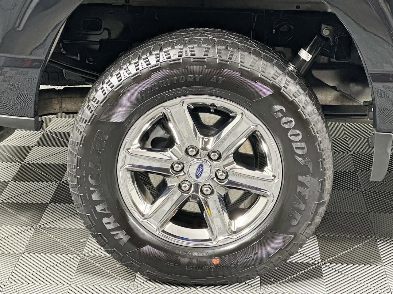 Used 2025 Ford F150 XLT w/ Equipment Group 301A Standard image 21