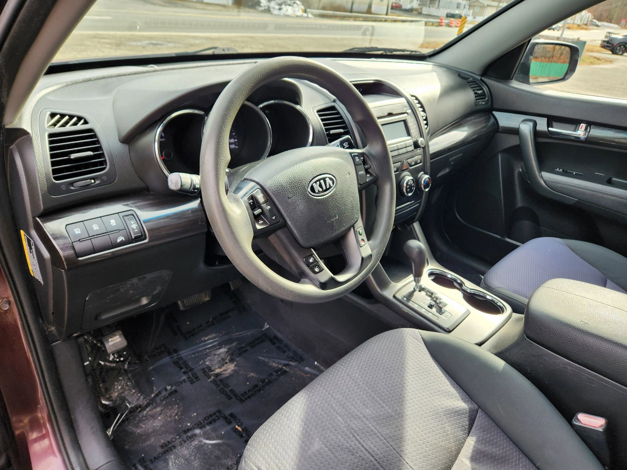 Used 2012 Kia Sorento LX image 23