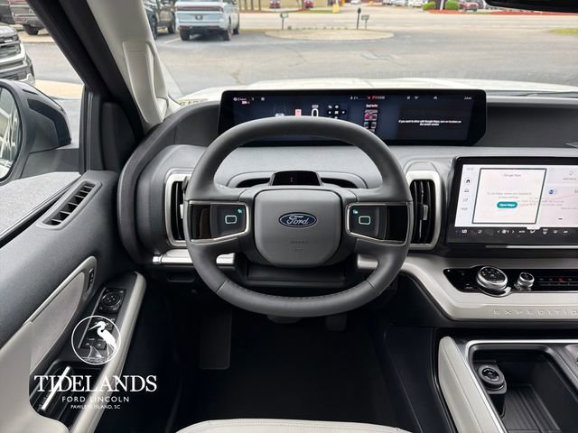 New 2026 Ford Expedition Active RWD image 15