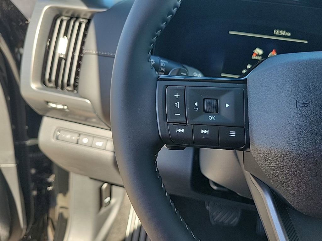 New 2026 Nissan Pathfinder SL FWD image 23