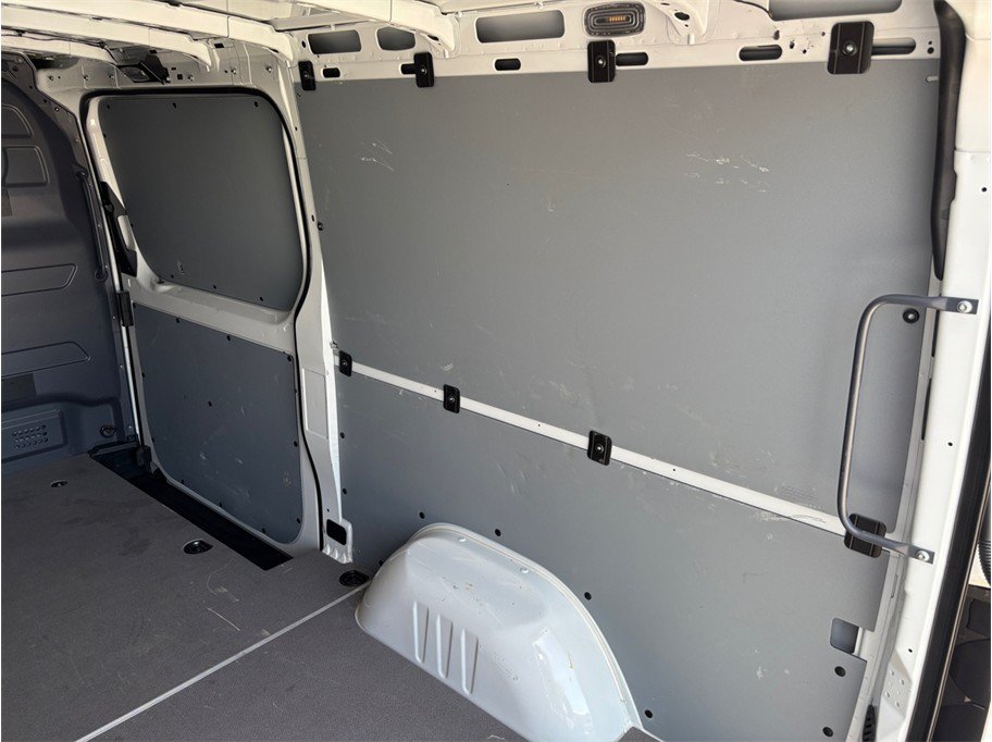 Used 2024 Mercedes-Benz Sprinter 2500 image 42