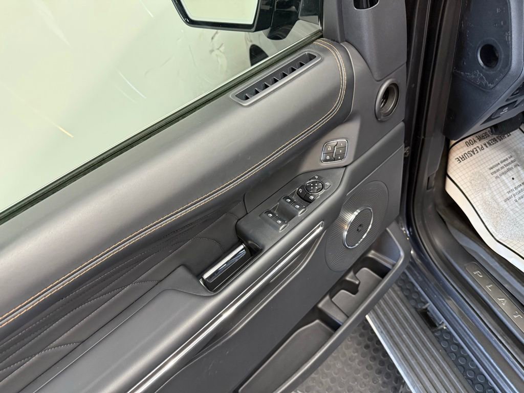 Certified 2023 Ford Expedition Platinum image 22