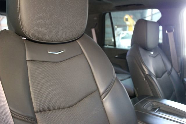 Used 2016 Cadillac Escalade Platinum AWD/4WD image 10