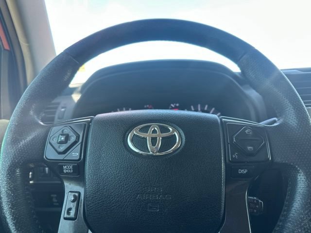 Used 2015 Toyota 4Runner Trail Premium w/ Four Season Floor Mat Package AWD/4WD image 27
