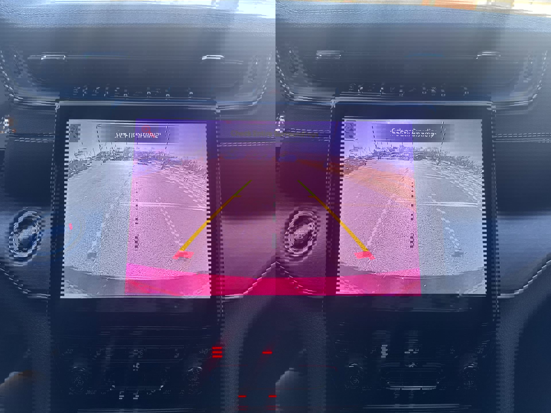 Used 2024 Jeep Grand Cherokee L Limited w/ Black Appearance Package image 17