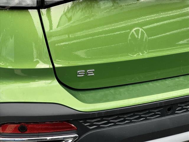 New 2025 Volkswagen Taos SE image 12