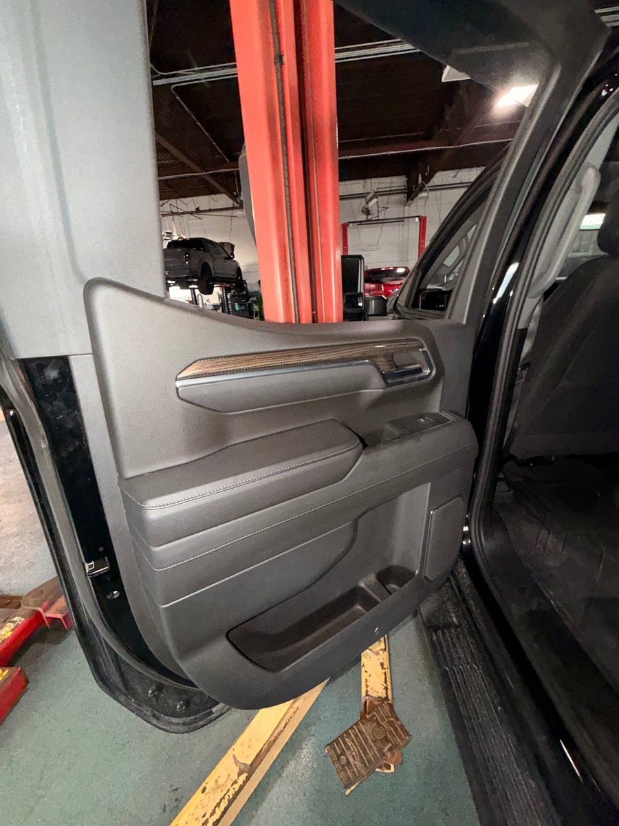 Used 2024 Chevrolet Silverado 1500 RST w/ Max Trailering Package AWD/4WD image 7