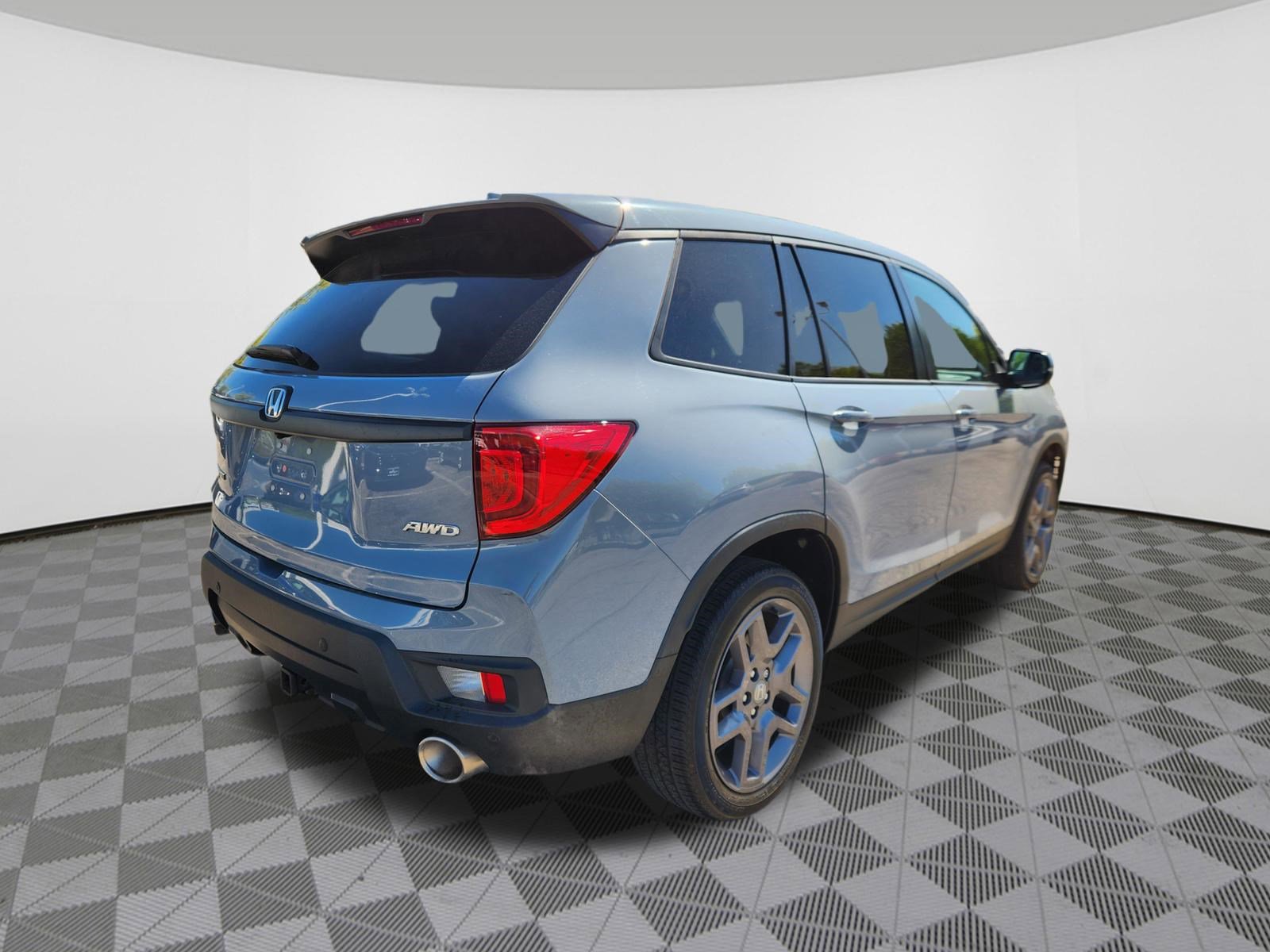 Used 2023 Honda Passport EX-L image 4