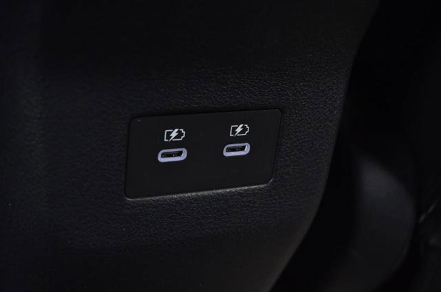 New 2025 Nissan Kicks SR image 26