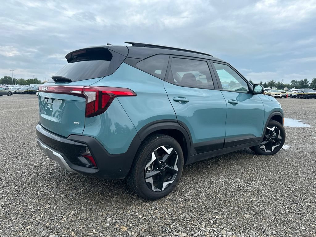 Used 2025 Kia Seltos S AWD/4WD image 11