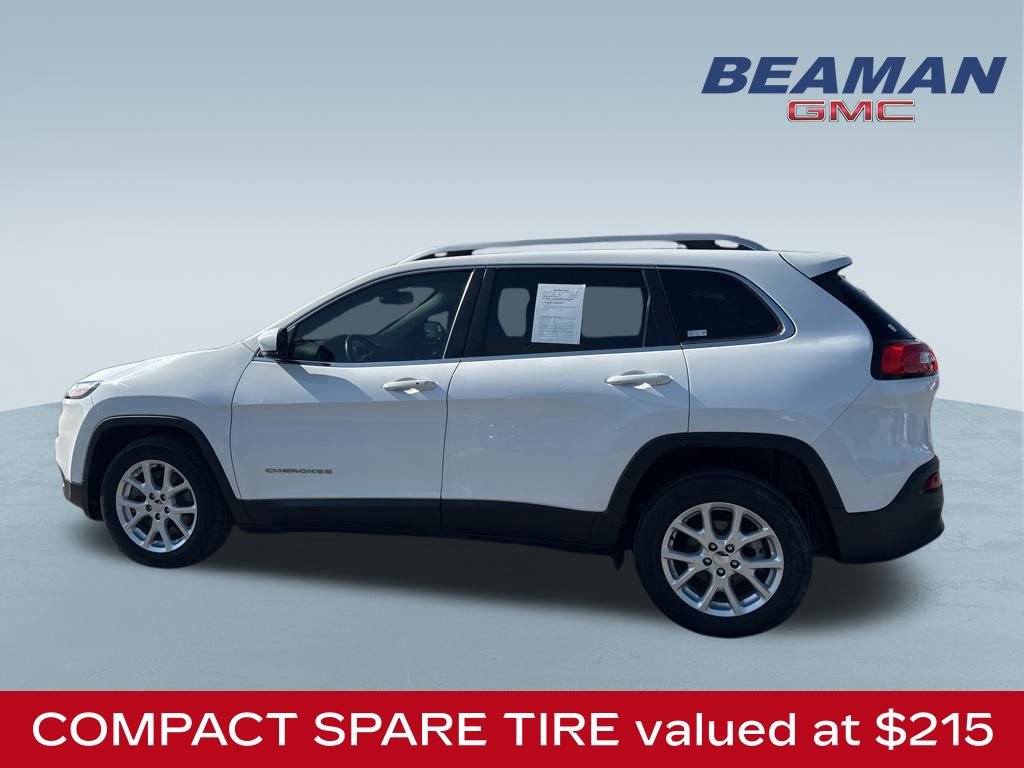 Used 2018 Jeep Cherokee Latitude Plus w/ Comfort/Convenience Group image 4