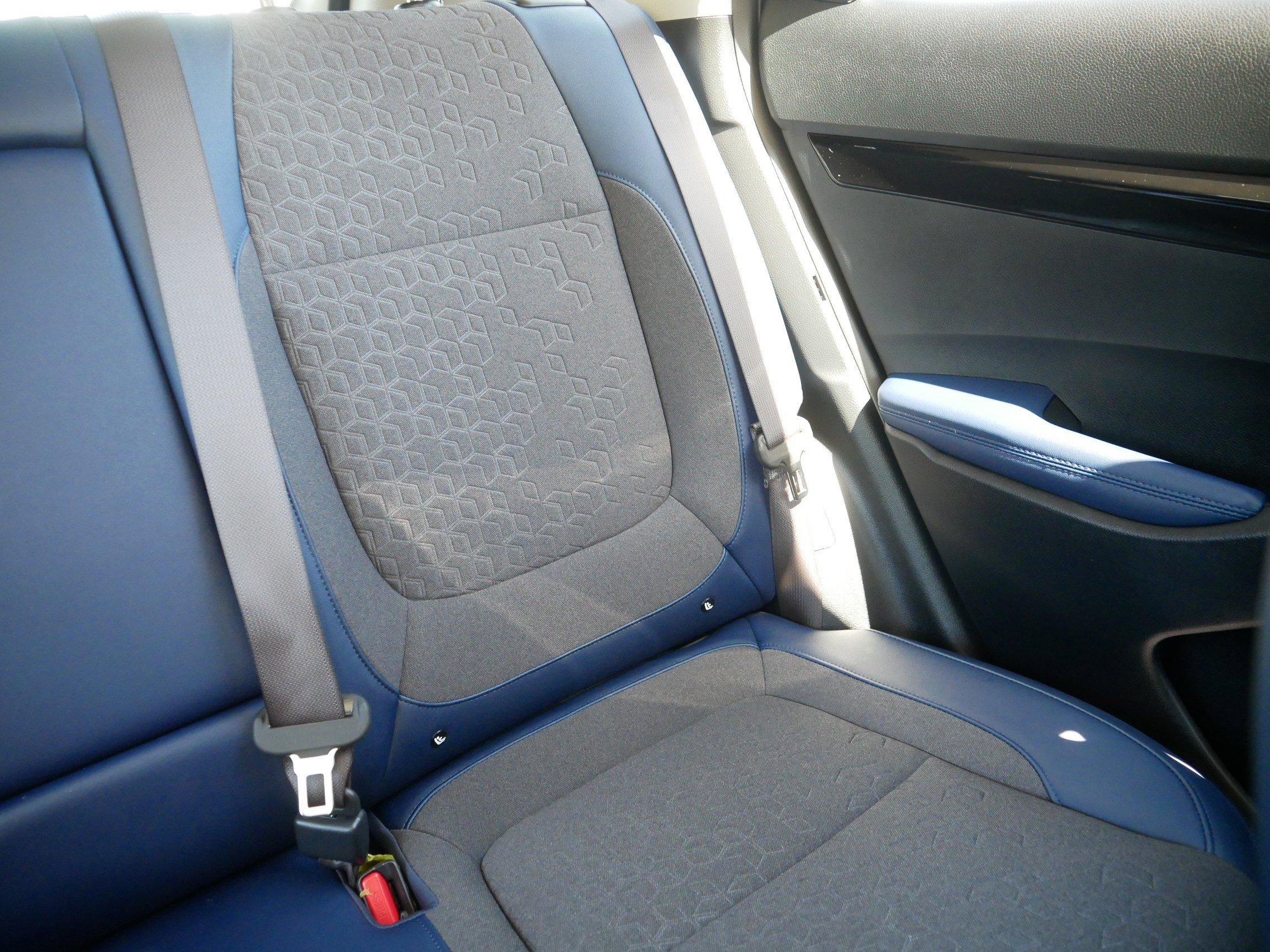 Used 2025 Kia Seltos S AWD/4WD image 14