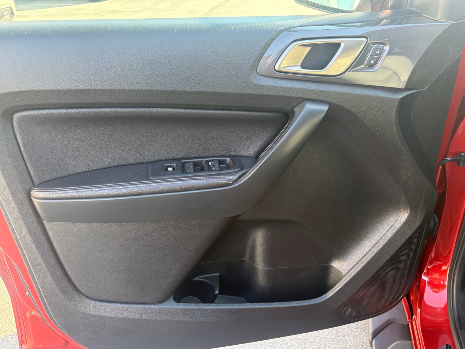 Used 2019 Ford Ranger Lariat w/ Black Appearance Package AWD/4WD image 14