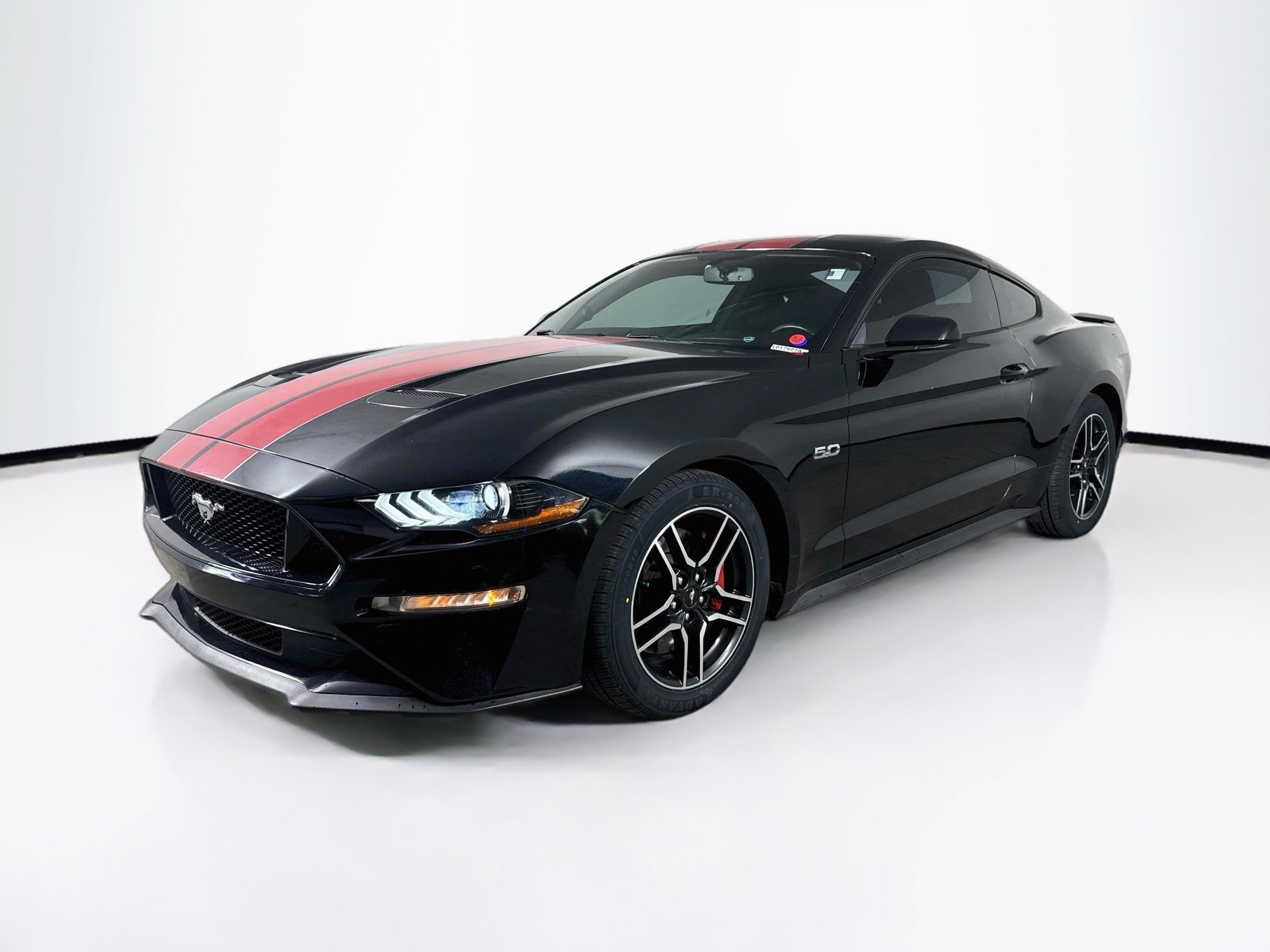 Used 2019 Ford Mustang GT RWD image 4