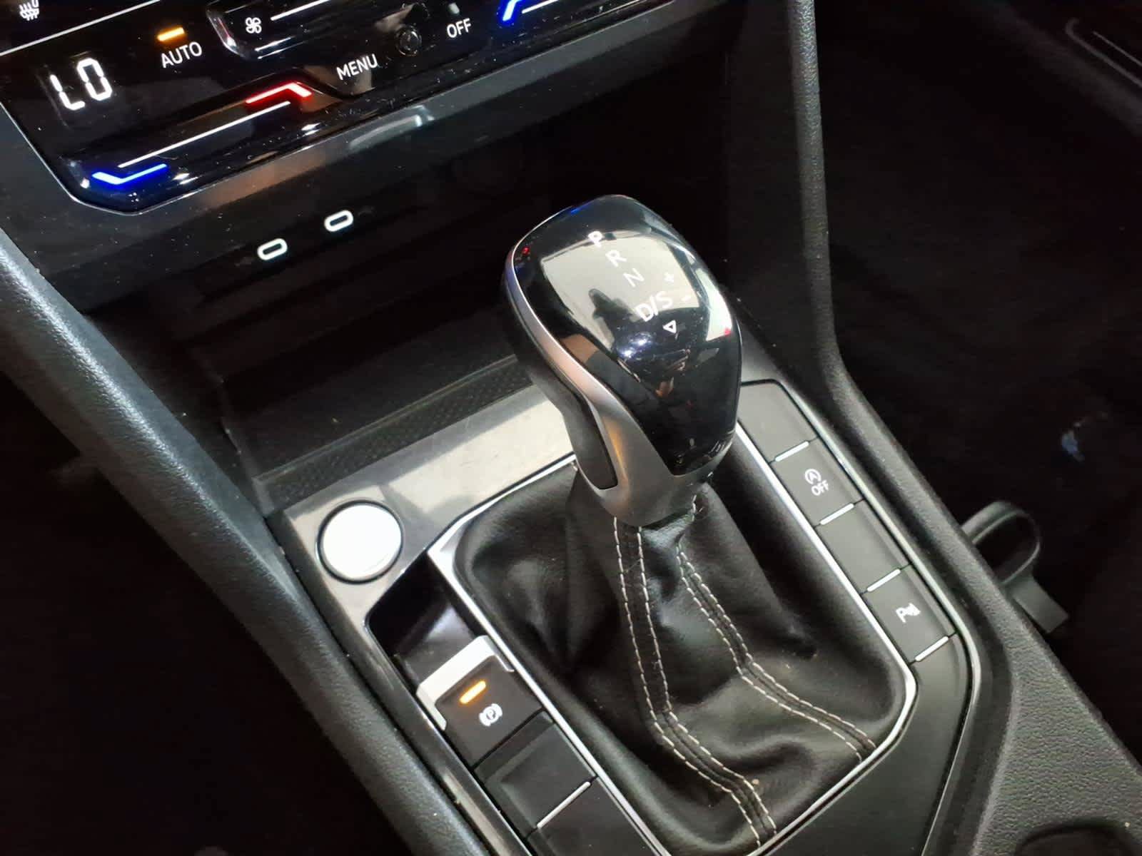 Used 2023 Volkswagen Tiguan SE R-Line AWD/4WD image 26