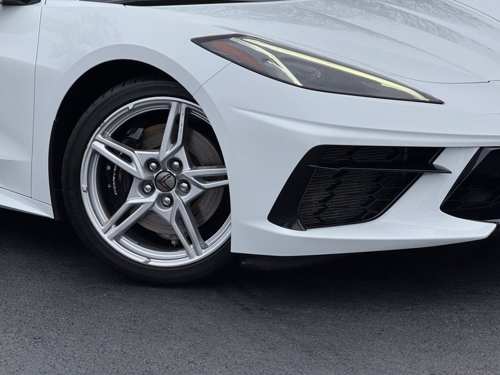 Used 2023 Chevrolet Corvette Stingray Convertible w/ Z51 Performance Package image 9