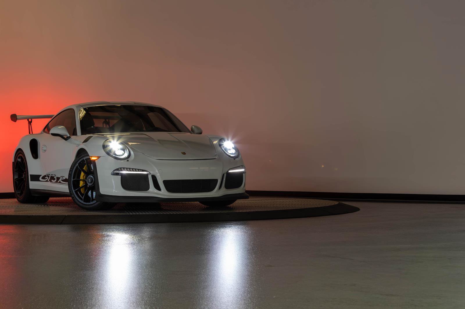 Used 2016 Porsche 911 GT3 RS RWD image 36