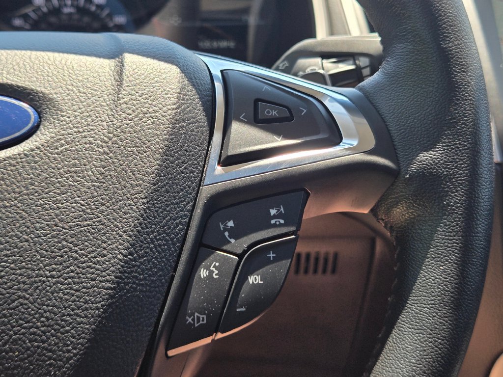 Used 2020 Ford Edge SEL w/ Convenience Package AWD/4WD image 32