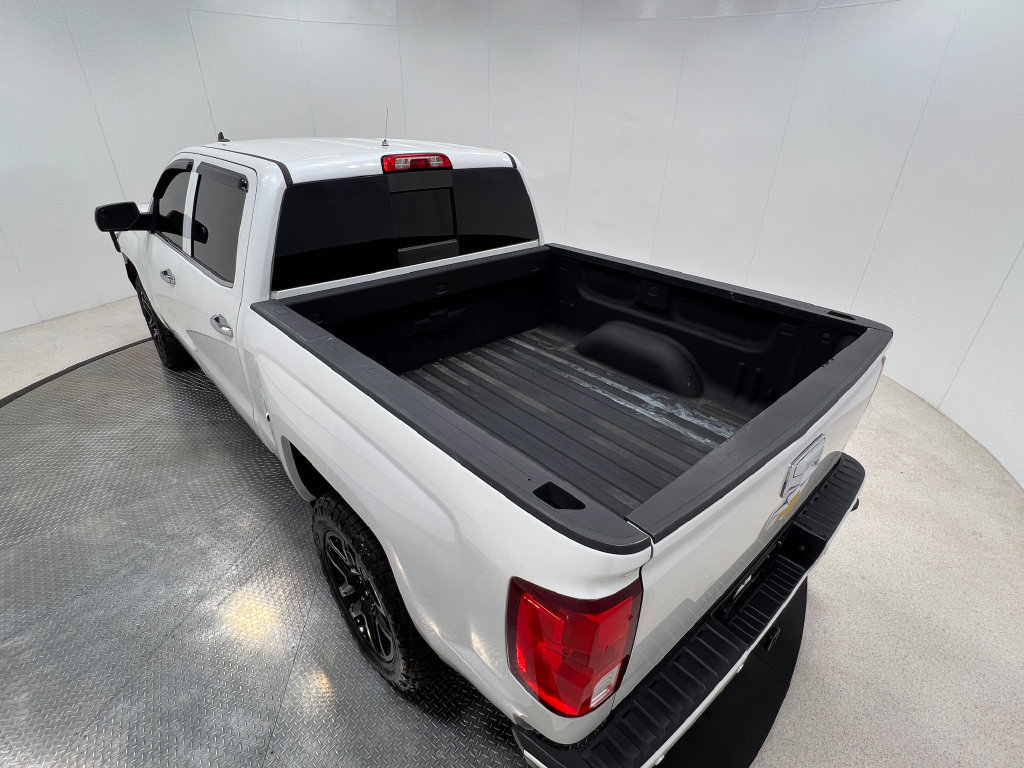 Used 2018 Chevrolet Silverado 1500 LTZ Z71 w/ LTZ Plus Package AWD/4WD image 28