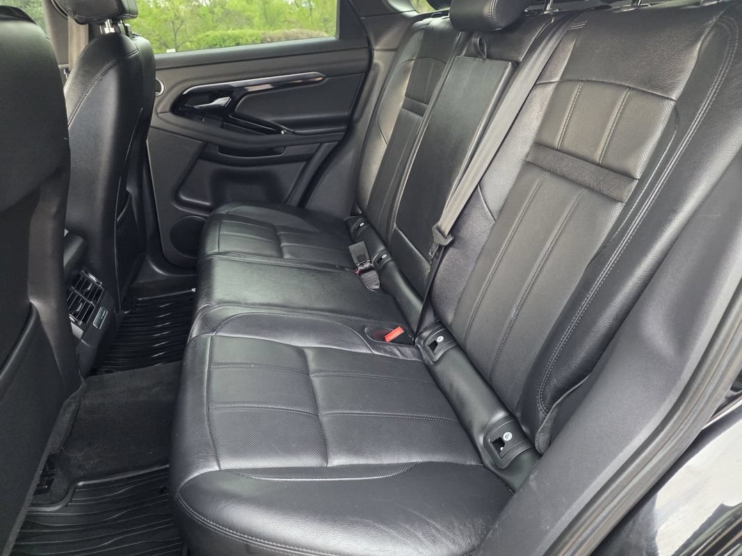 Used 2020 Land Rover Range Rover Evoque SE AWD/4WD image 16