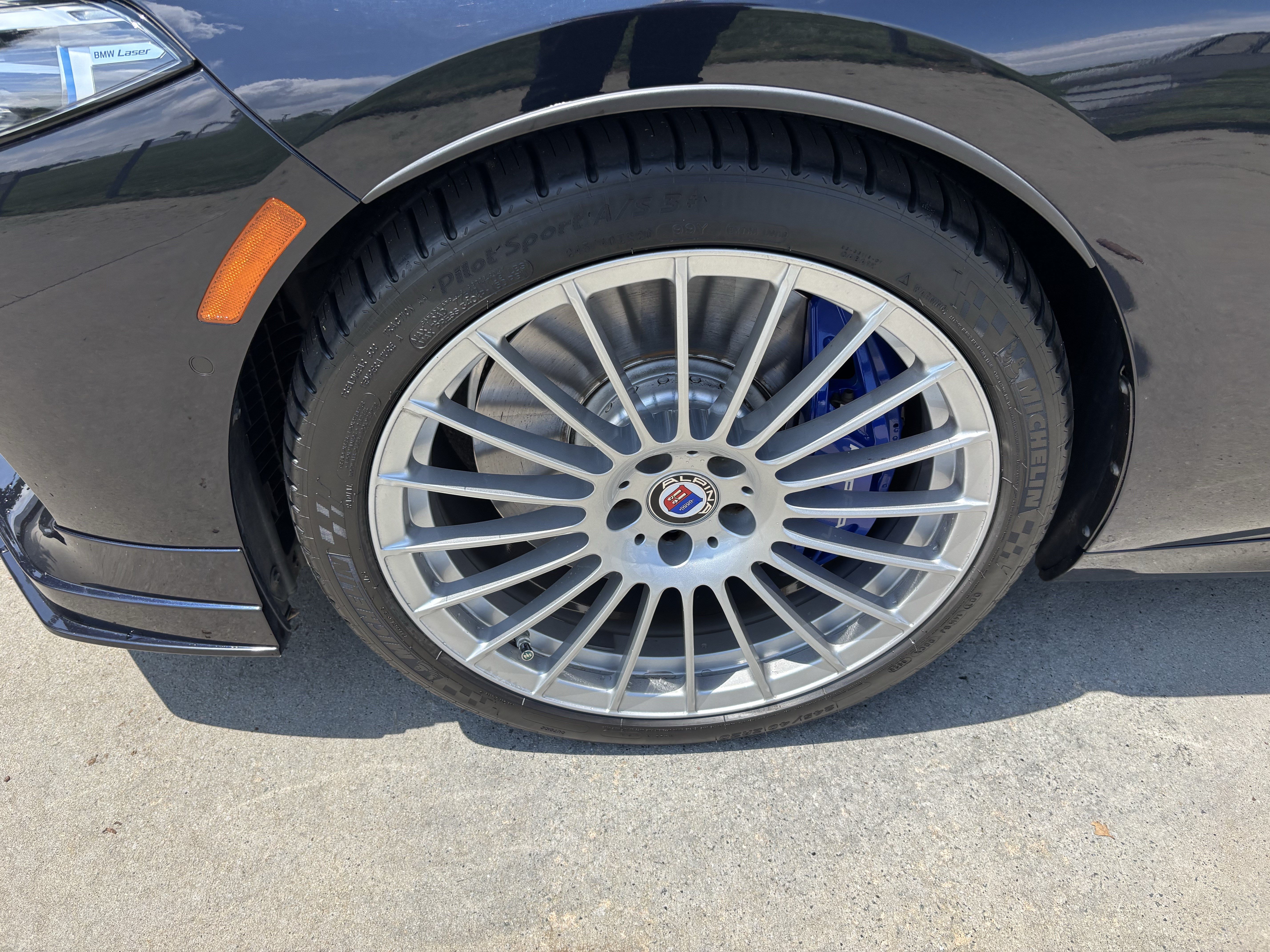 Used 2024 BMW ALPINA B8 xDrive Gran Coupe AWD/4WD image 13