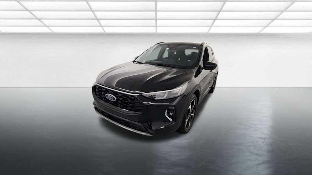 Used 2023 Ford Escape ST-Line Elite w/ Premium Technology Package image 3