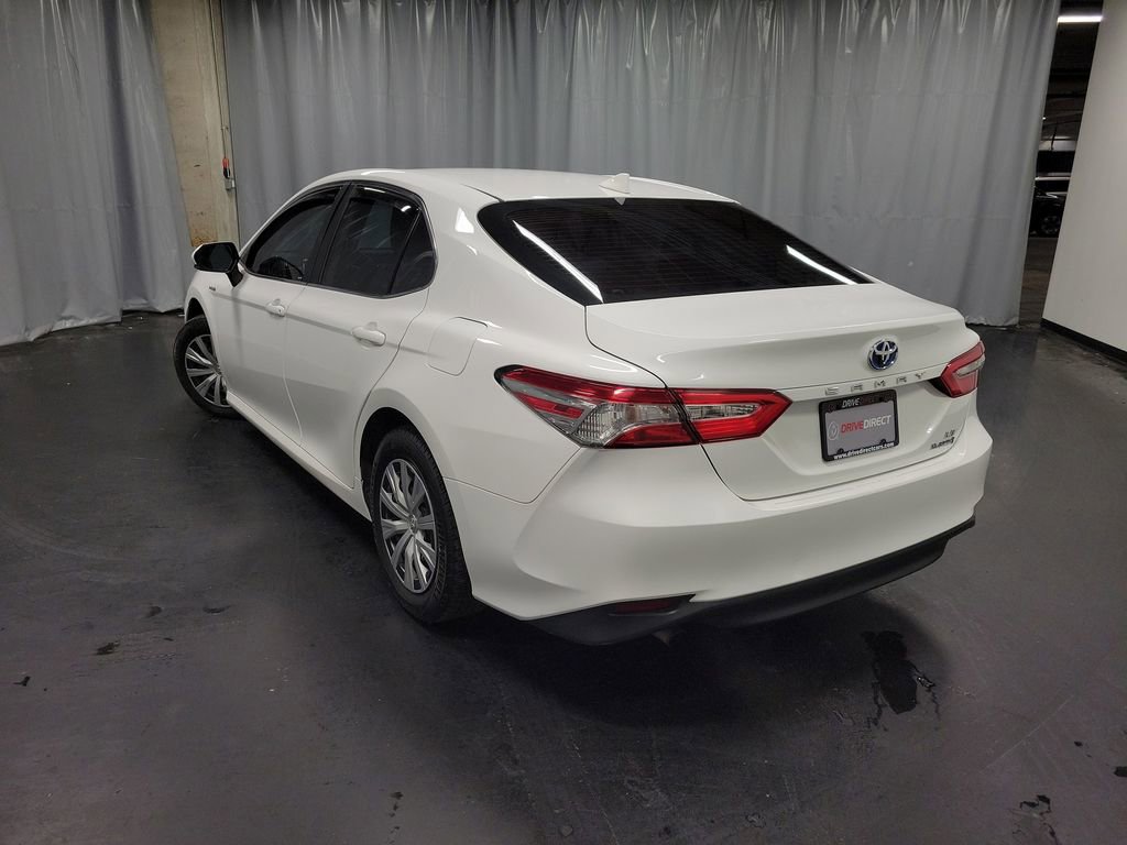 Used 2020 Toyota Camry LE w/ Sunroof Package image 6