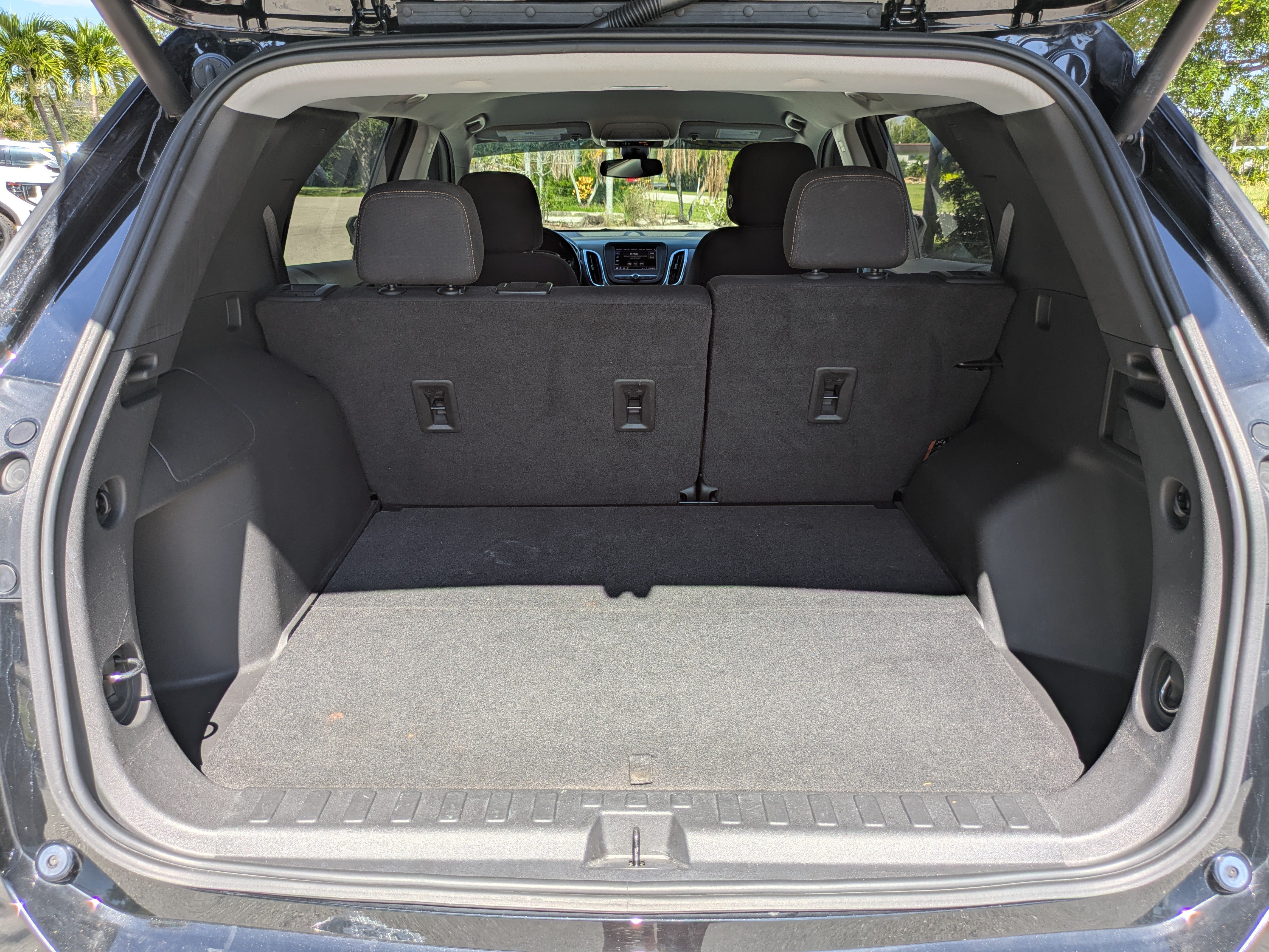Used 2021 Chevrolet Equinox LT FWD image 16
