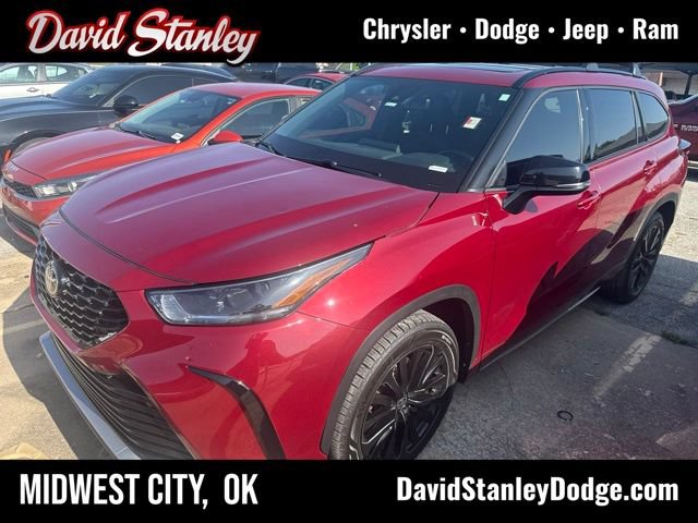Used 2023 Toyota Highlander XSE