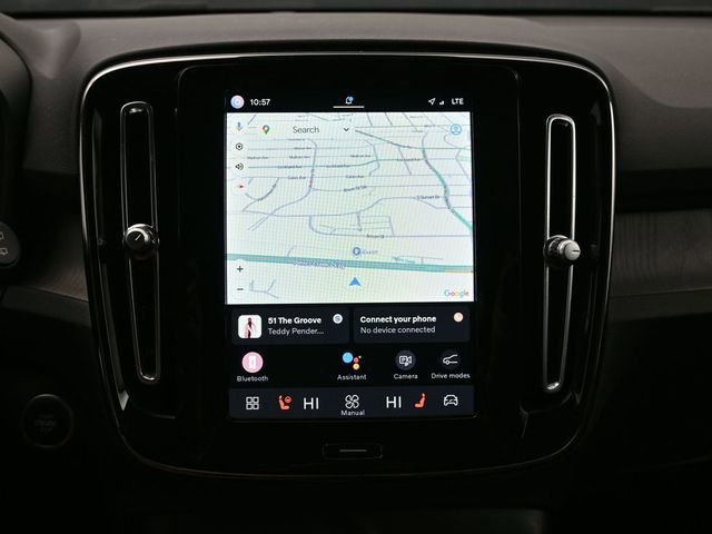 Used 2023 Volvo XC40 B5 Plus w/ Driver Assist Package image 13