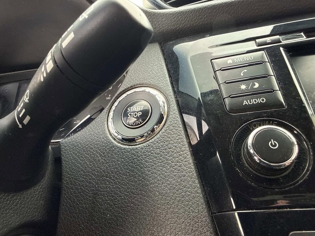 Certified 2022 Nissan Rogue Sport SV image 30