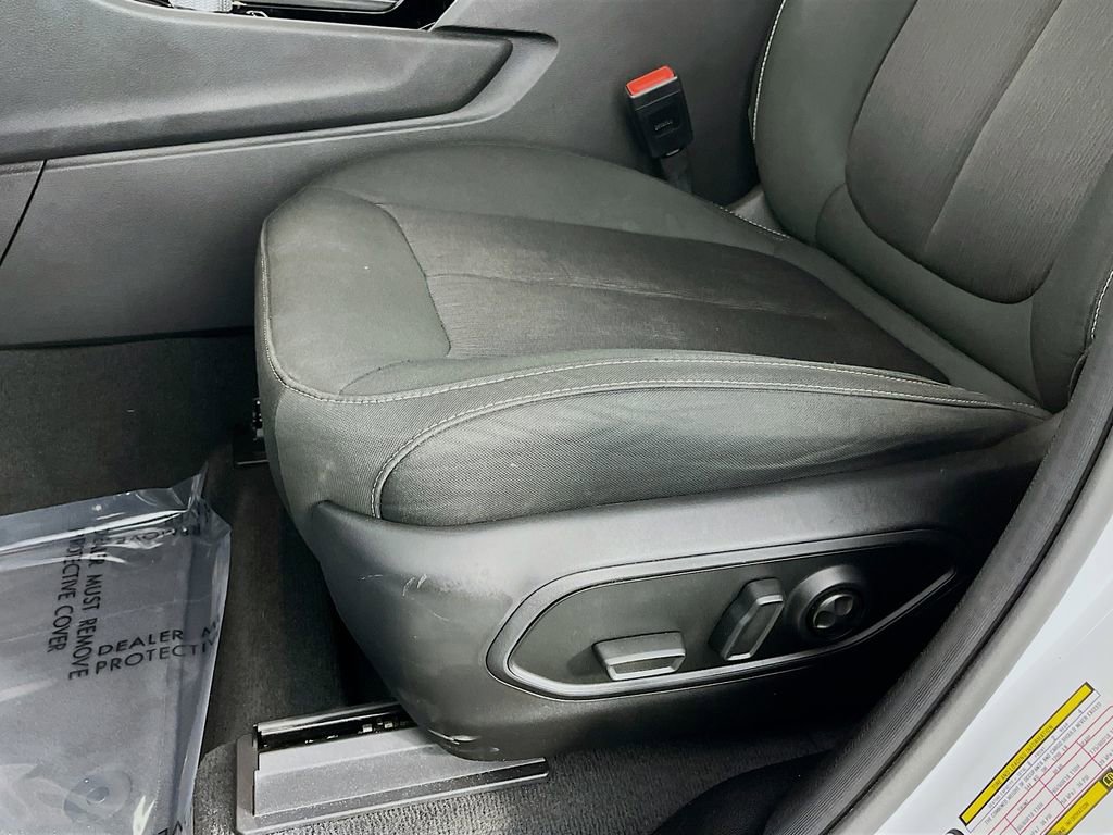 Used 2023 Jeep Grand Cherokee L Laredo image 26