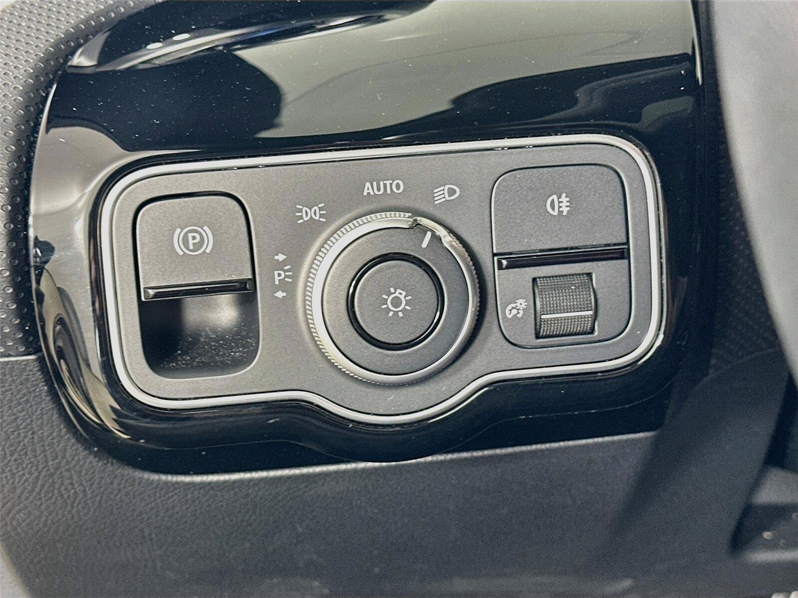 Certified 2026 Mercedes-Benz CLA 250 4MATIC image 10