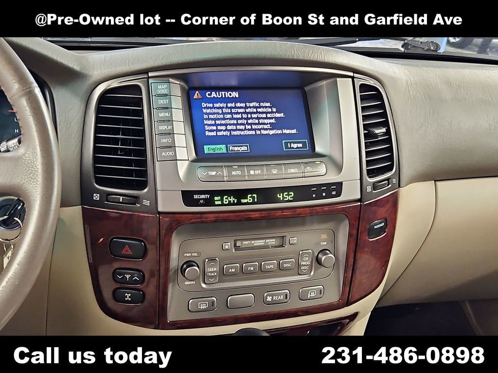 Used 2004 Toyota Land Cruiser AWD/4WD image 18