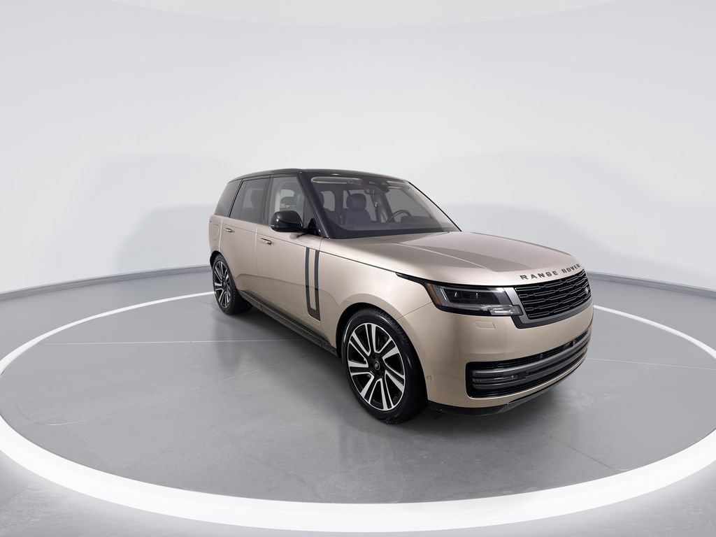 Used 2023 Land Rover Range Rover SE AWD/4WD image 2