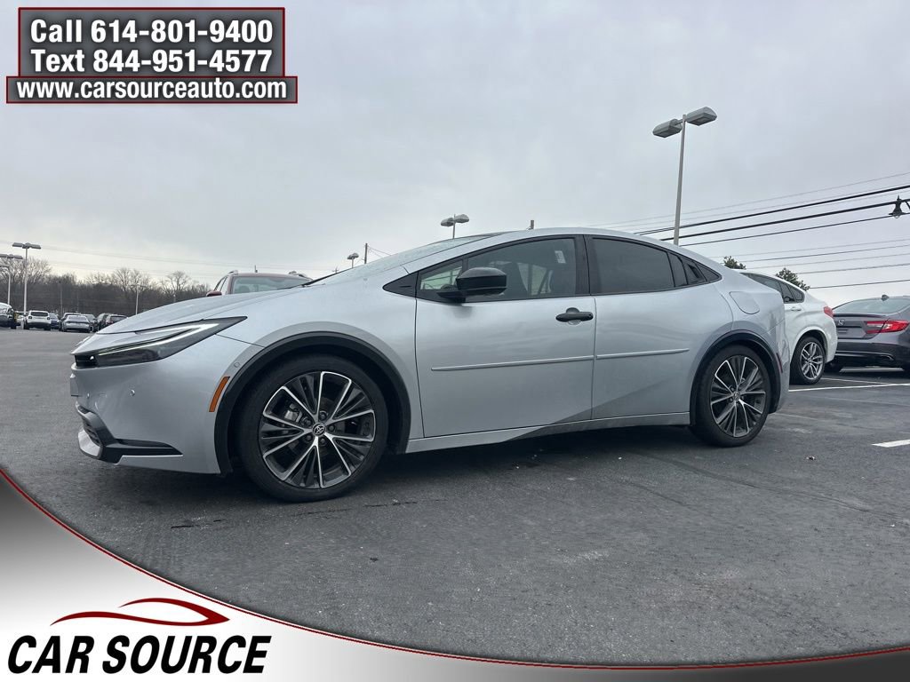 Used 2025 Toyota Prius Limited w/ Limited Premium Package image 2