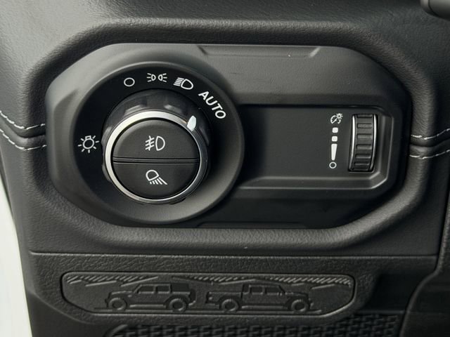 Used 2025 Jeep Gladiator Rubicon image 24