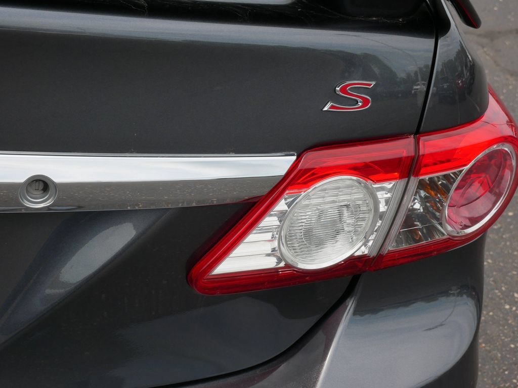 Used 2013 Toyota Corolla S w/ Premium Pkg FWD image 11