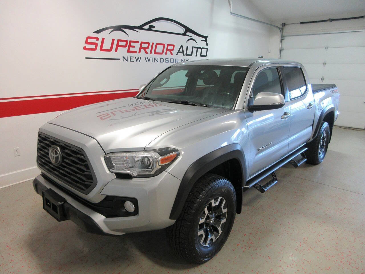 Used 2022 Toyota Tacoma TRD Off-Road AWD/4WD image 10