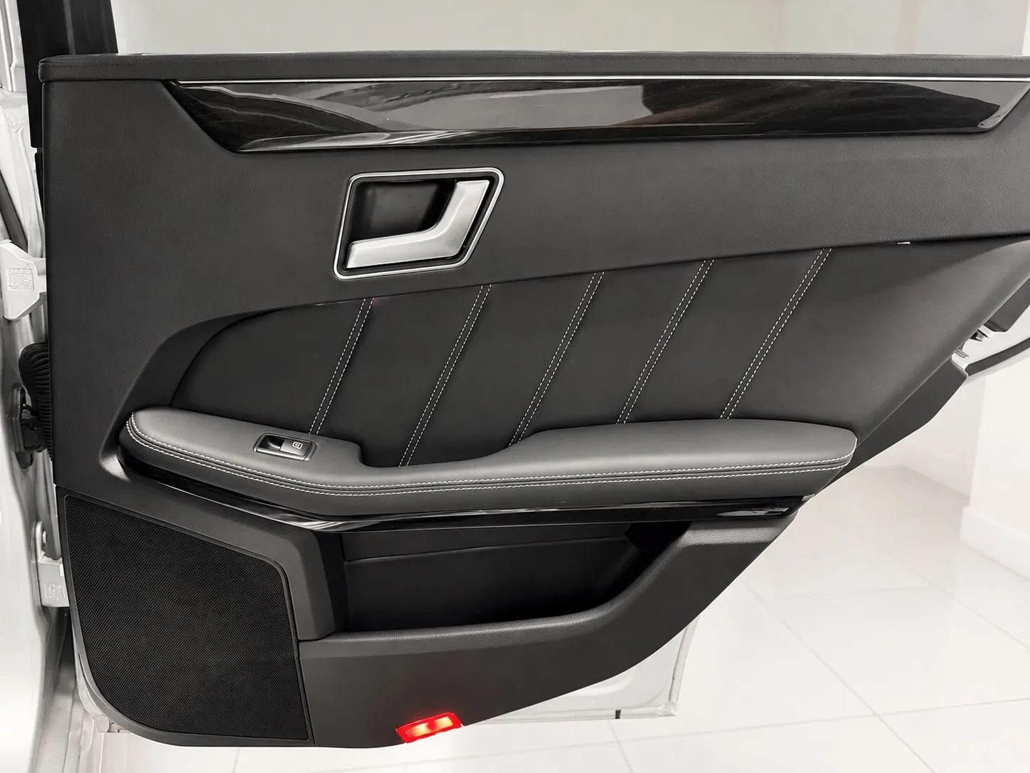 Used 2014 Mercedes-Benz E 63 AMG S-Model image 23