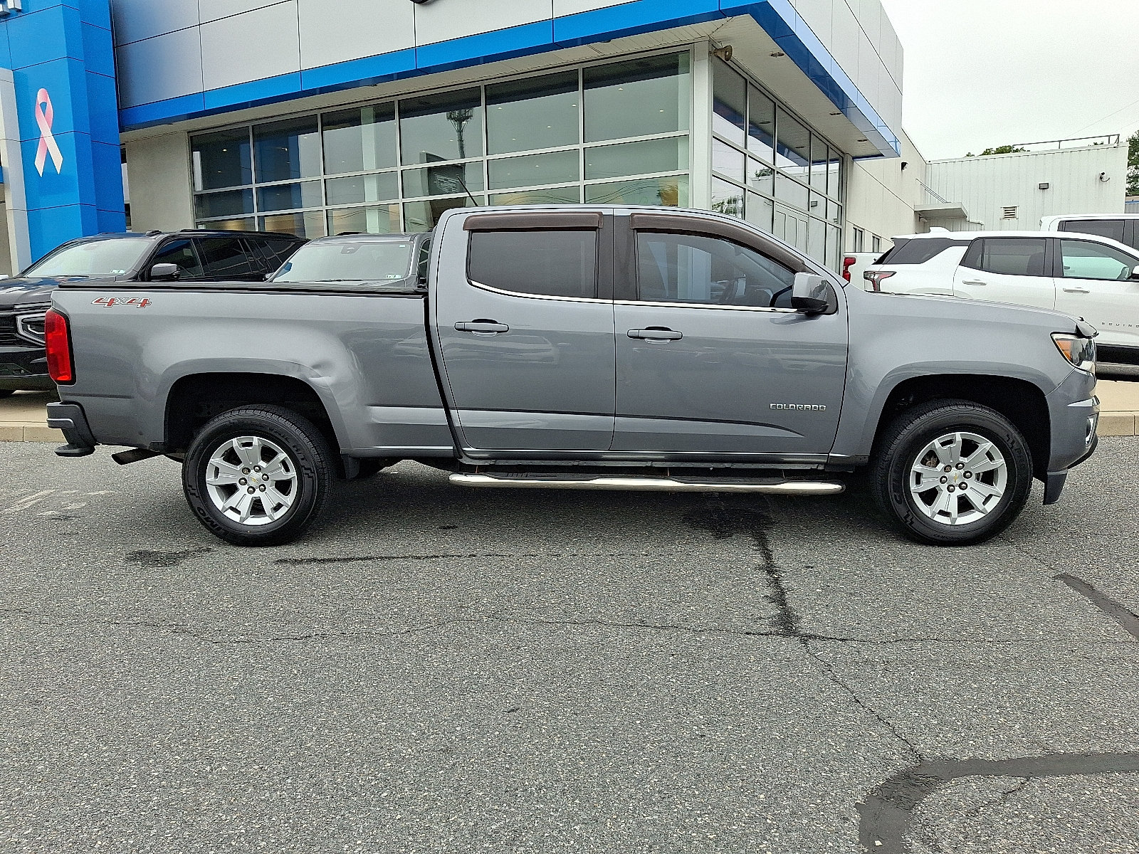 Used 2018 Chevrolet Colorado LT w/ LT Convenience Package AWD/4WD image 8