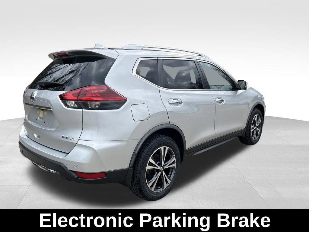 Used 2020 Nissan Rogue SV w/ Sun & Sound Touring Package AWD/4WD image 5