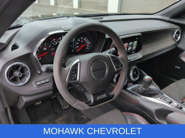 Used 2017 Chevrolet Camaro ZL1 RWD image 11