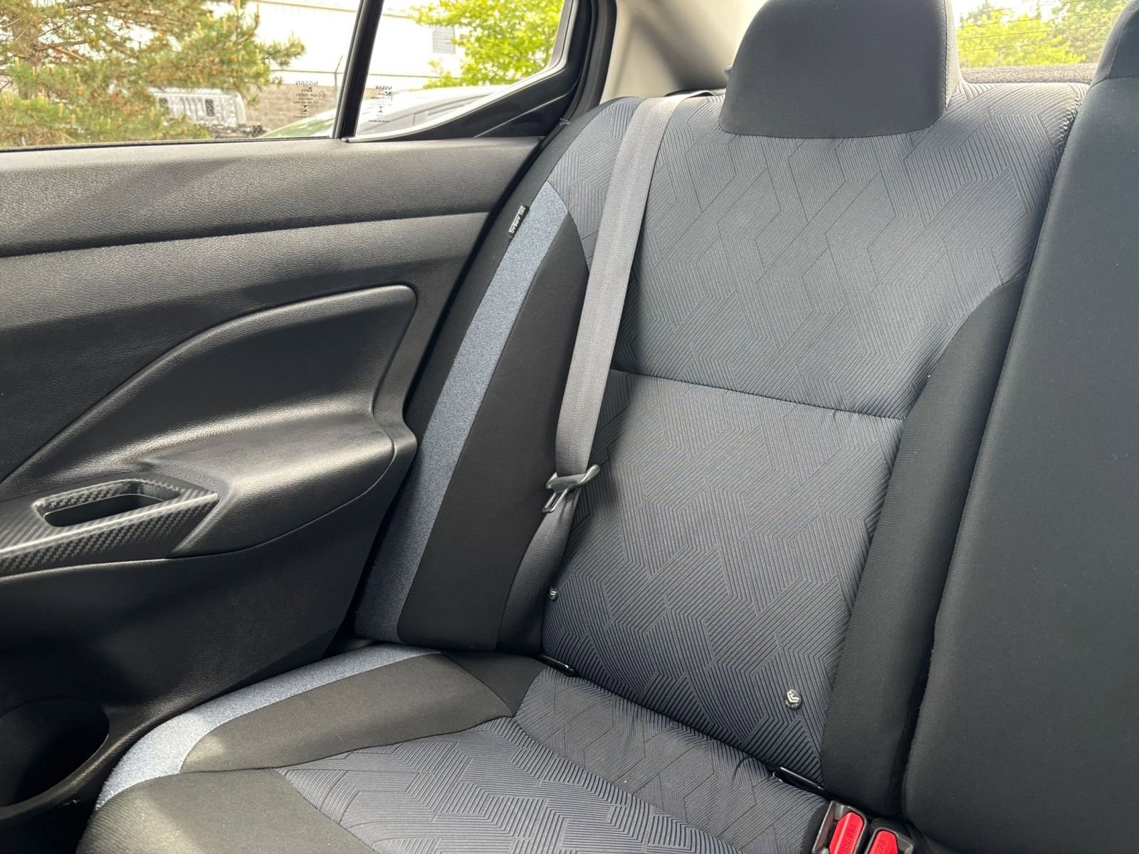 Used 2025 Nissan Versa SV FWD image 37