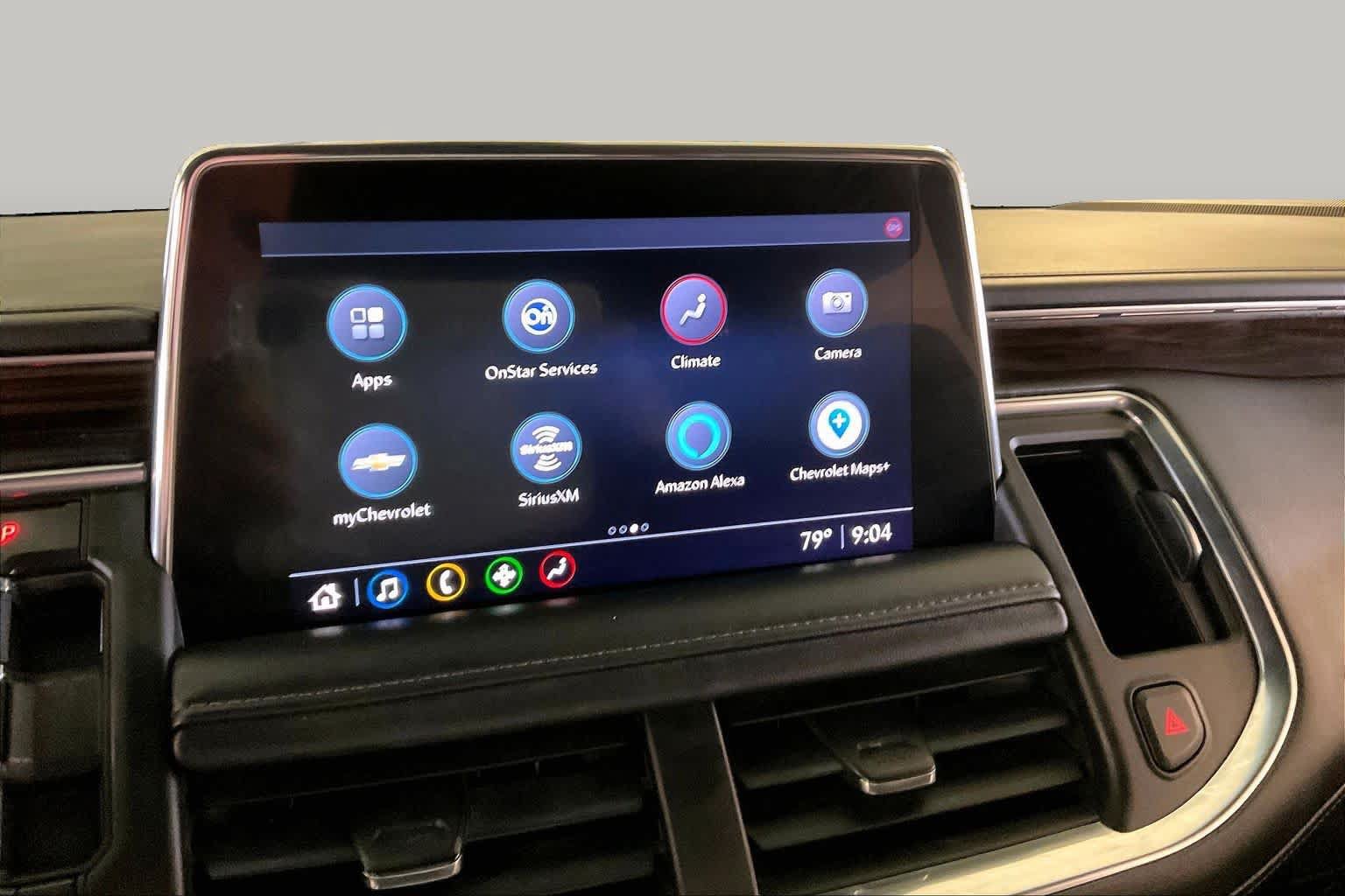 Used 2021 Chevrolet Suburban LT w/ Luxury Package RWD image 6
