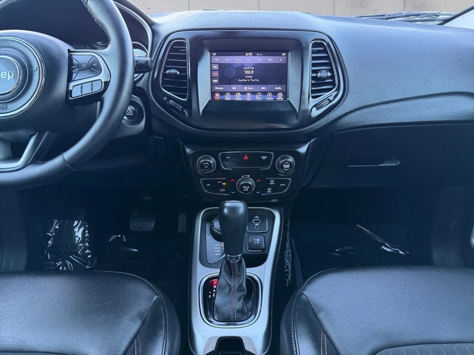 Used 2018 Jeep Compass Latitude w/ Popular Equipment Group image 13