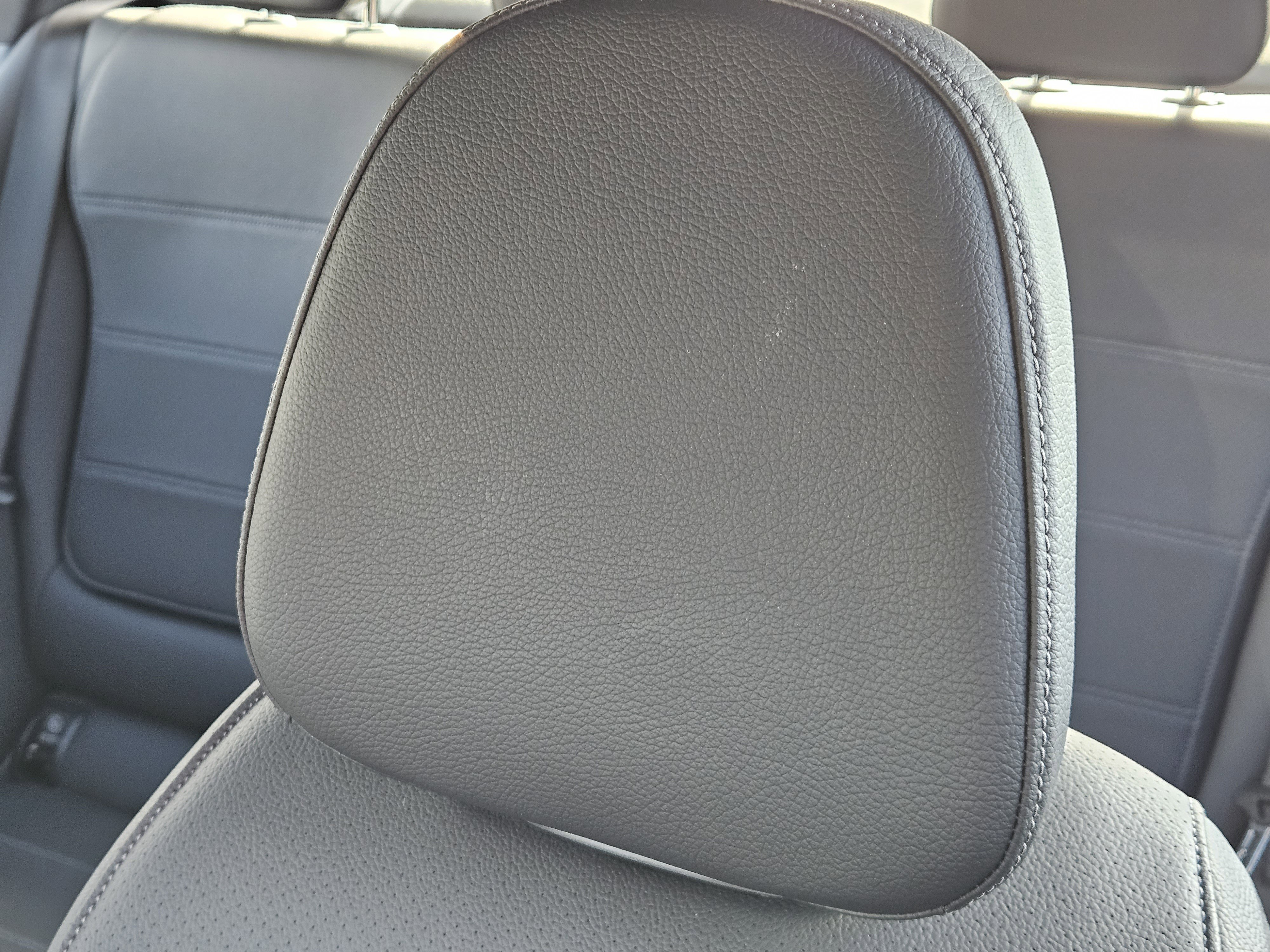 Used 2025 Mercedes-Benz C 300 Sedan image 15